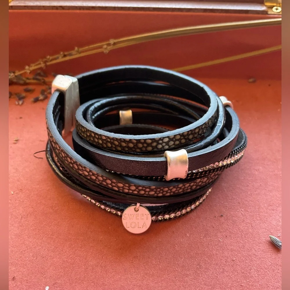Sweet Lola Black and Silver Stack